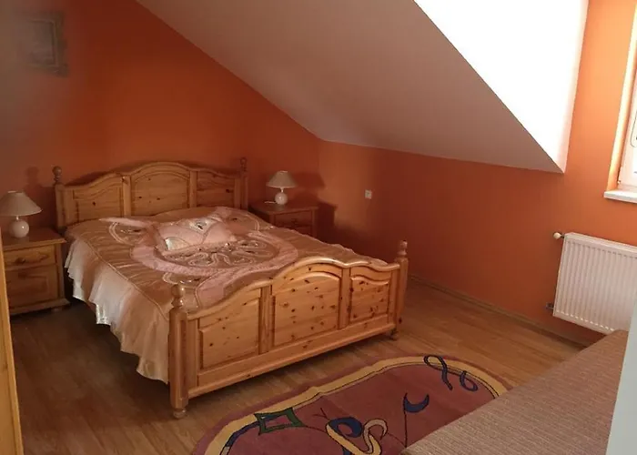 Apartman U Puskina Tatil Evi